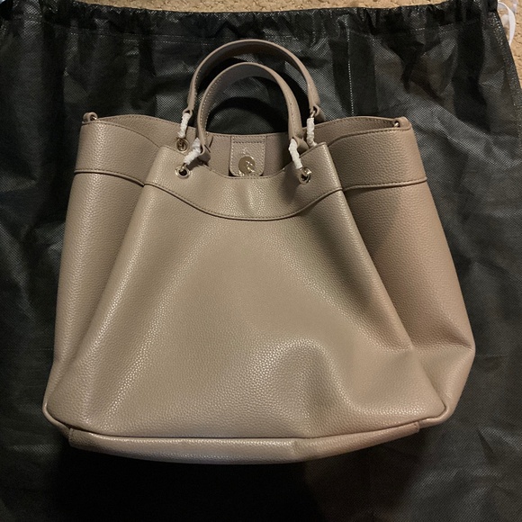 *Brand New* Armani Exchange Bag - Picture 2 of 4